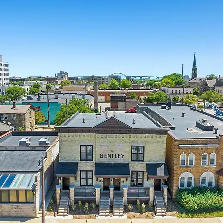 The Bentley Condotel, Heart Of Walkers Point With Garage, Yard Milwaukee Exterior foto